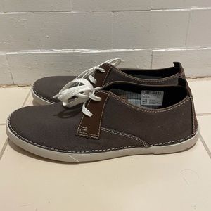 Clarks Neelix Vibe Sneaker size 8